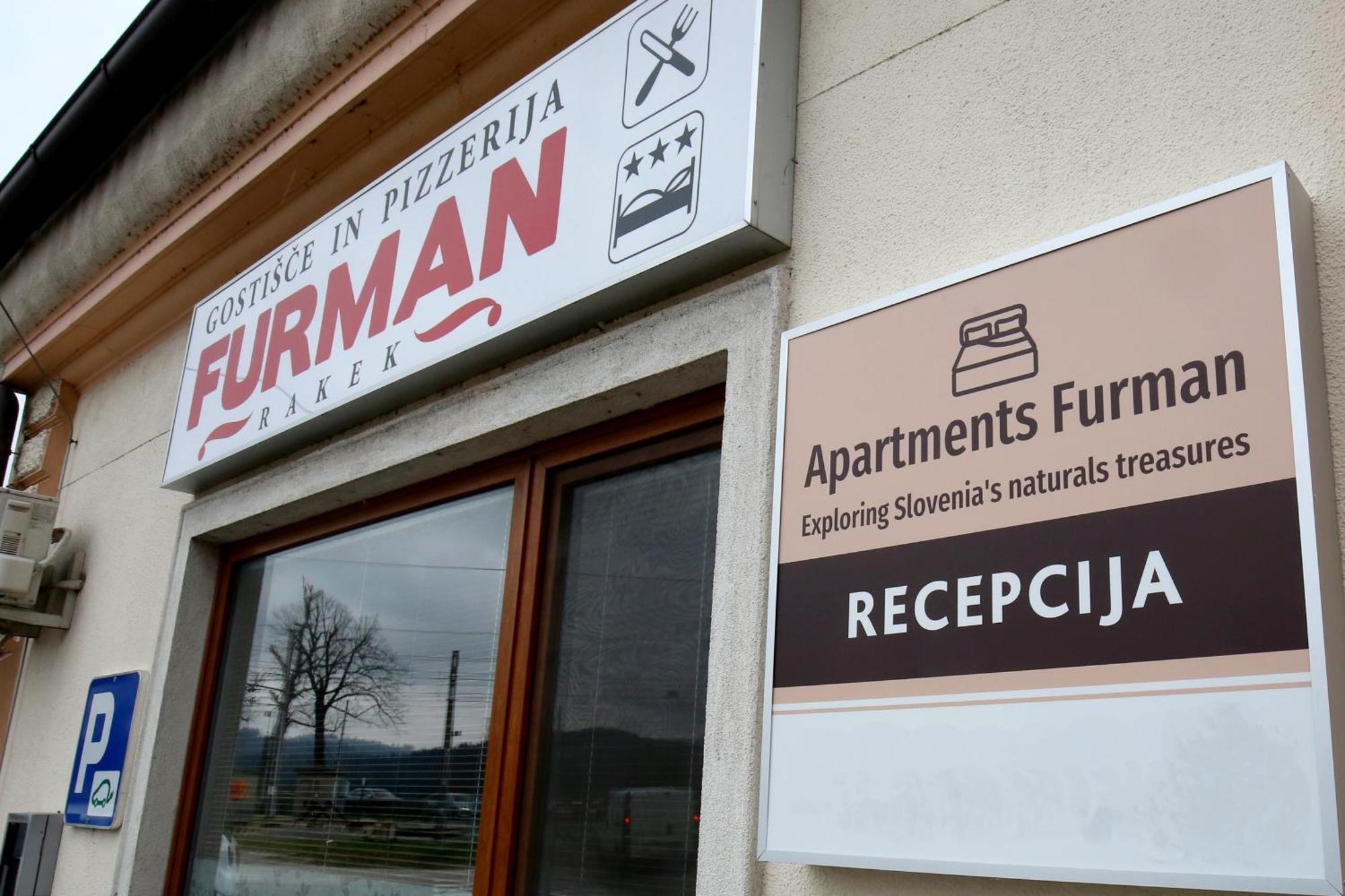 Apartments Furman - Self Check-In Rakek エクステリア 写真